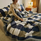 Modern Check Chenille Throw – Plush Knit Blanket for Couch, Bed & Everyday Comfort (Copy)